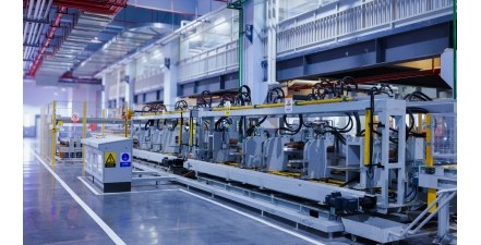 Zarządzanie dostępem w zakładach przemysłowych z wieloma strefam